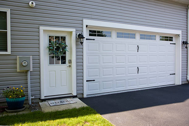 24/7 Emergency Garage Door Roller Replacement experts in Johnson, AR